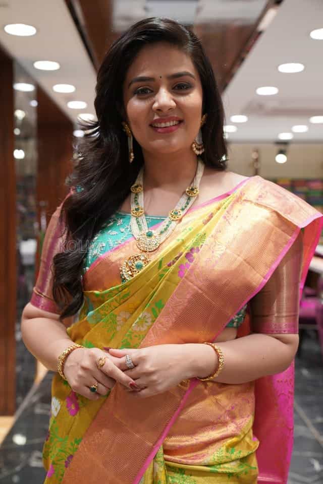 Actress Sreemukhi Showcases Collection At Brand Mandir Pictures