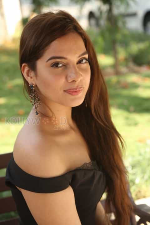 Actress Tanya Hope Photos