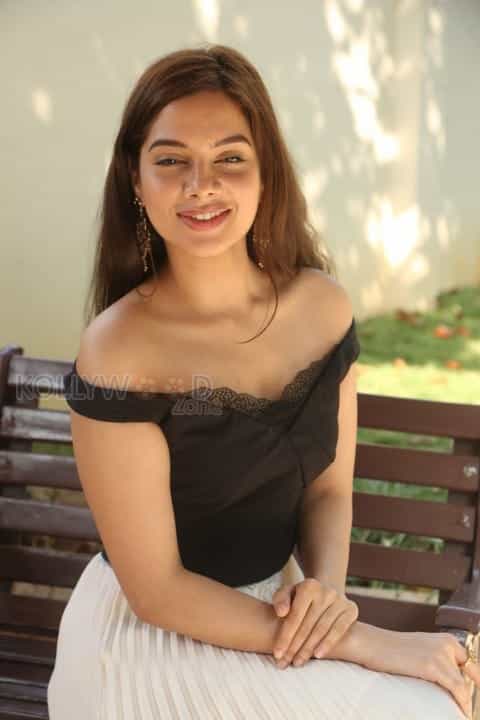 Actress Tanya Hope Photos