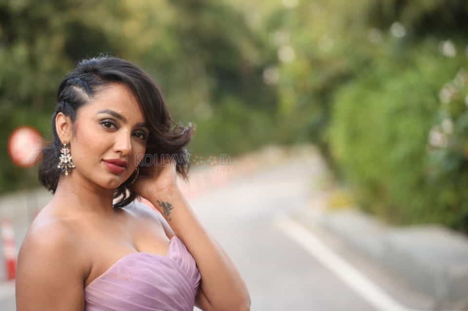 Actress Tejaswi Madivada At Beautyland In Jrc Convention Centre Photos