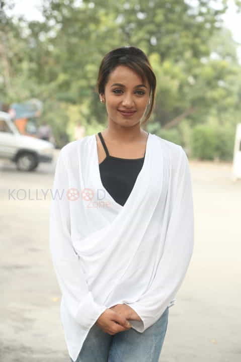 Actress Tejaswi Madivada Sexy Pictures