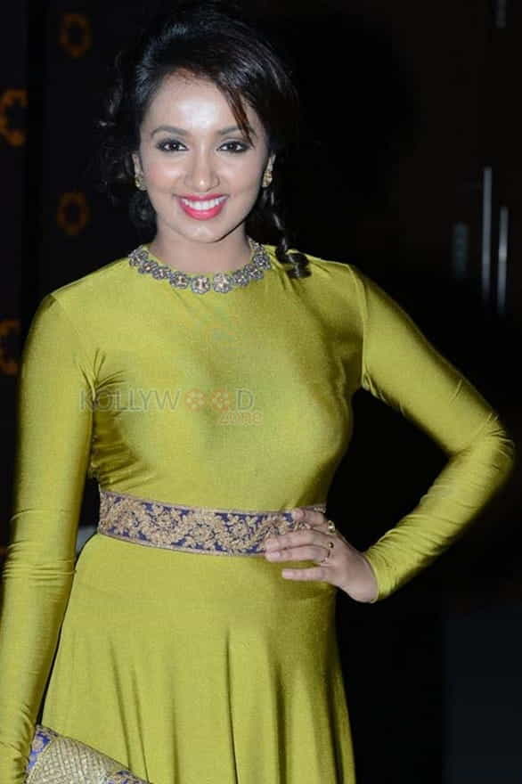 Actress Tejaswi Madivada Spicy Stills