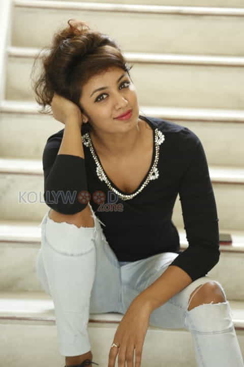 Actress Tejaswi New Photos