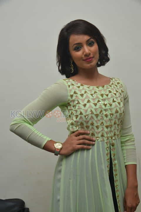 Actress Tejaswi New Photoshoot Pictures