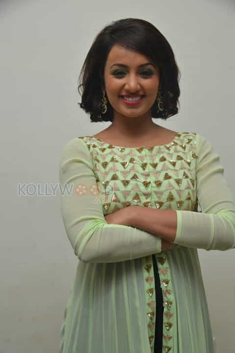 Actress Tejaswi New Photoshoot Pictures