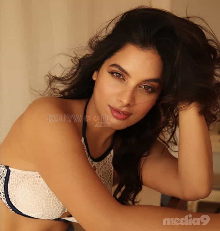 Actress tanya hope sexy pictures