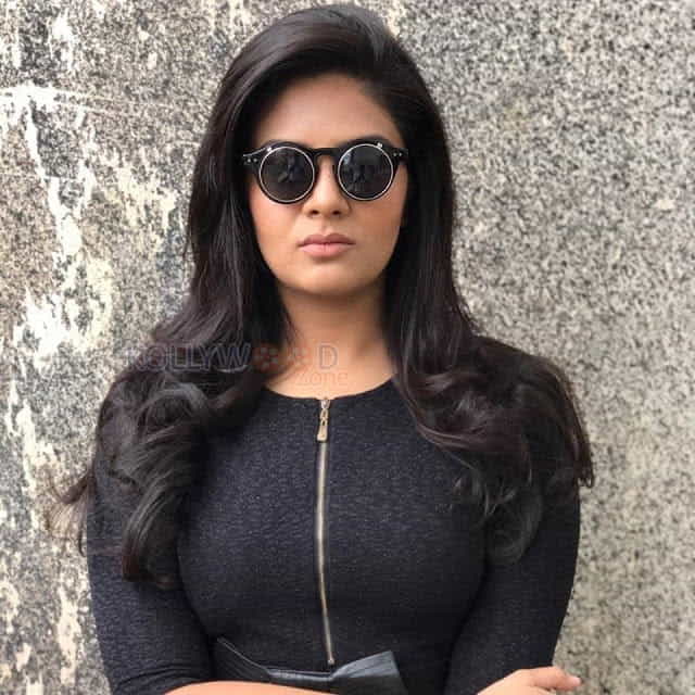 Babu Baga Busy Heroine Sreemukhi Photos