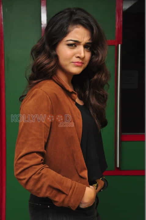 Beautiful Wamiqa Gabbi Photos