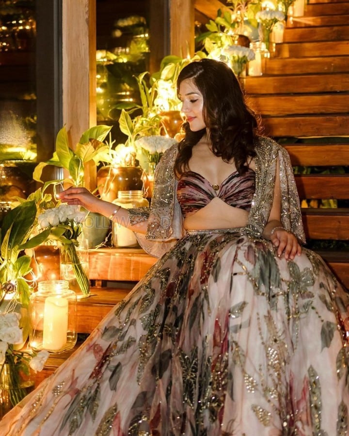 Cute Mehreen Pirzada in an Embroidered Lehenga Pictures 04