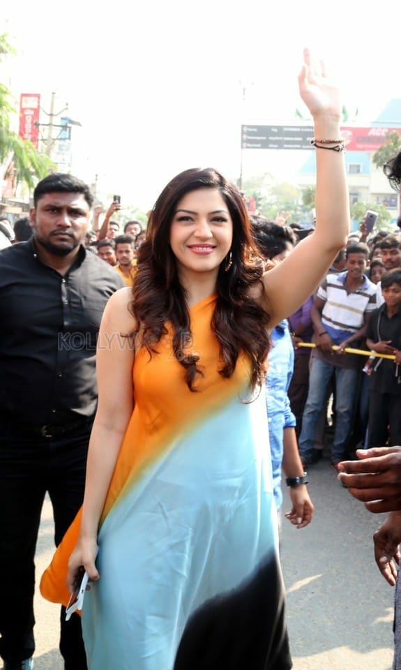 Mehrene Kaur Launching B New Mobile Store At Adoni Photos