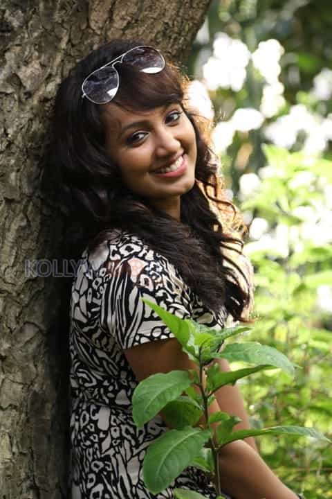 Natpathigaram Movie Heroine Tejaswi Madivada Photos