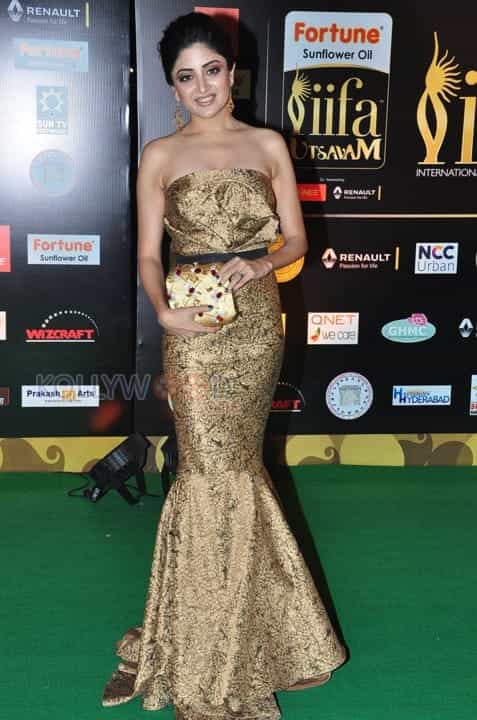 Poonam Kaur At Iifa Awards Pictures