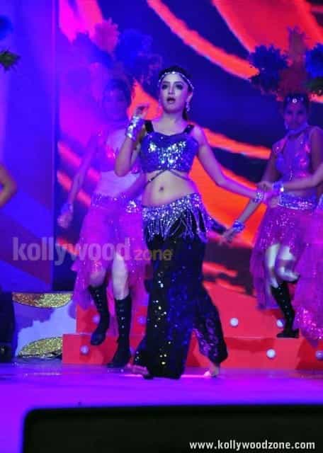 Poonam Kaur Dancing At Tsr Tv Film Awards Photos