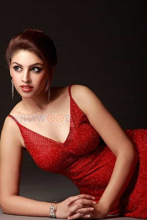 Richa Gangopadhyay Sexy Photoshoot Stills