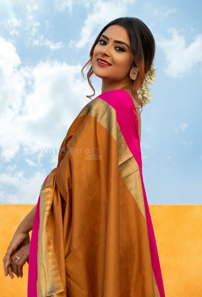 Savaari Heroine Priyanka Sharma Latest Photoshoot Pictures