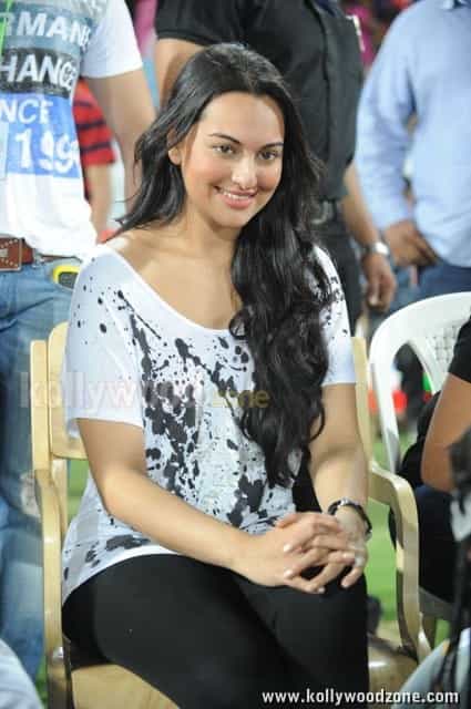 Sonakshi Sinha At Ccl Finals