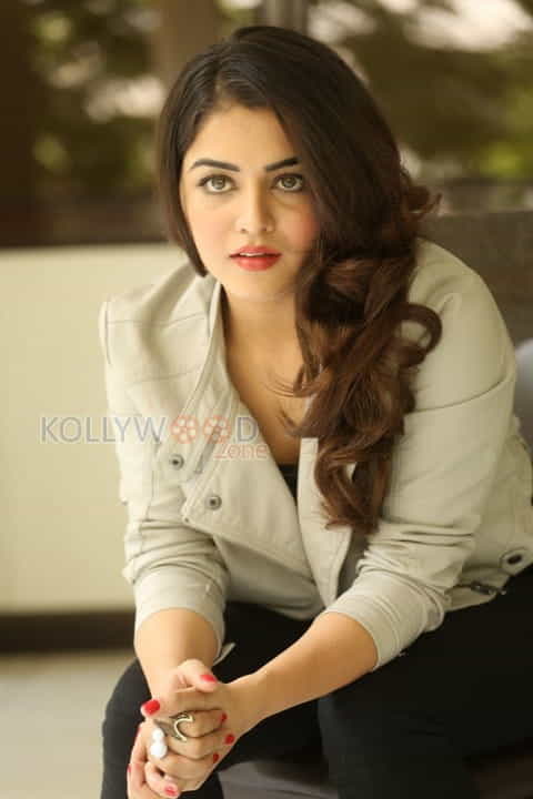 Telugu Actress Wamiqa Gabbi New Photos