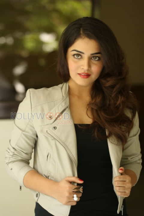 Telugu Actress Wamiqa Gabbi New Photos