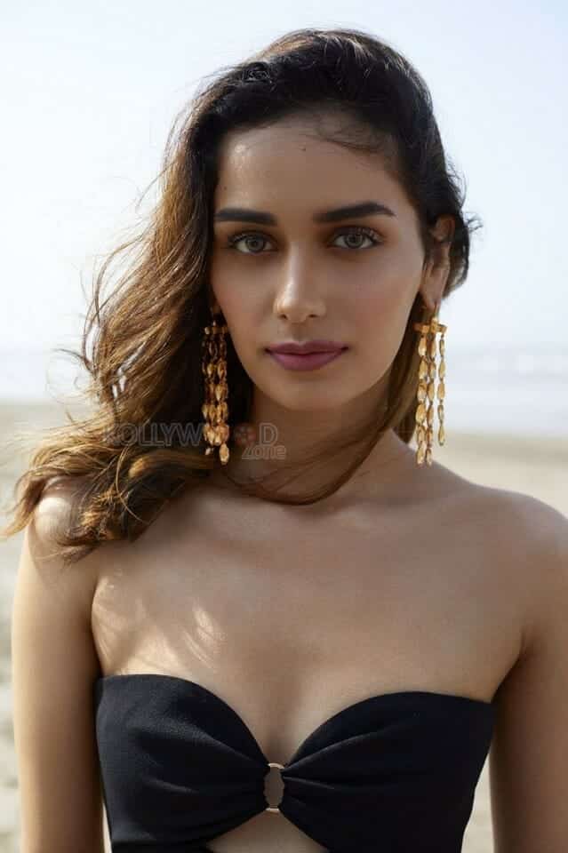 The Great Indian Family Actress Manushi Chhillar in Black Bikini Photos 01