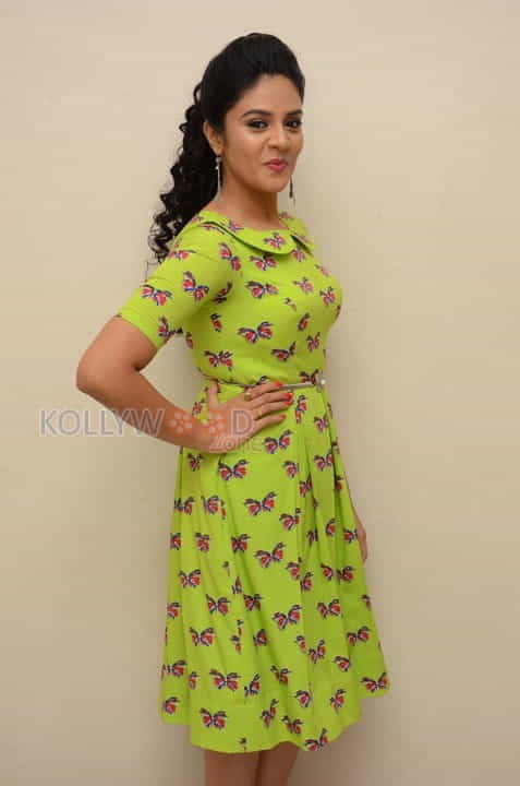 Tollywood Actress Sri Mukhi New Photoshoot Pictures