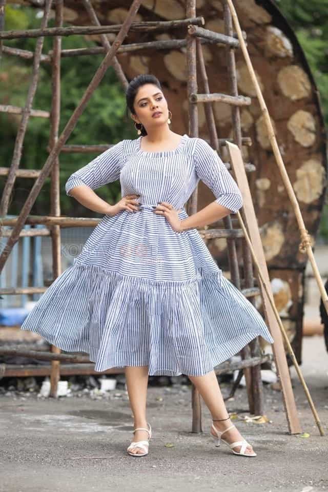 Tollywood Anchor And Actress Sreemukhi Photoshoot Pictures