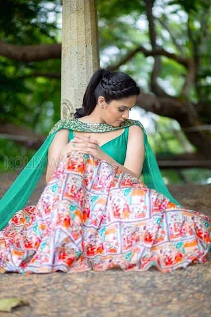 Tv Anchor And Actress Sreemukhi Photos