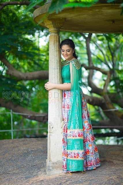 Tv Anchor And Actress Sreemukhi Photos