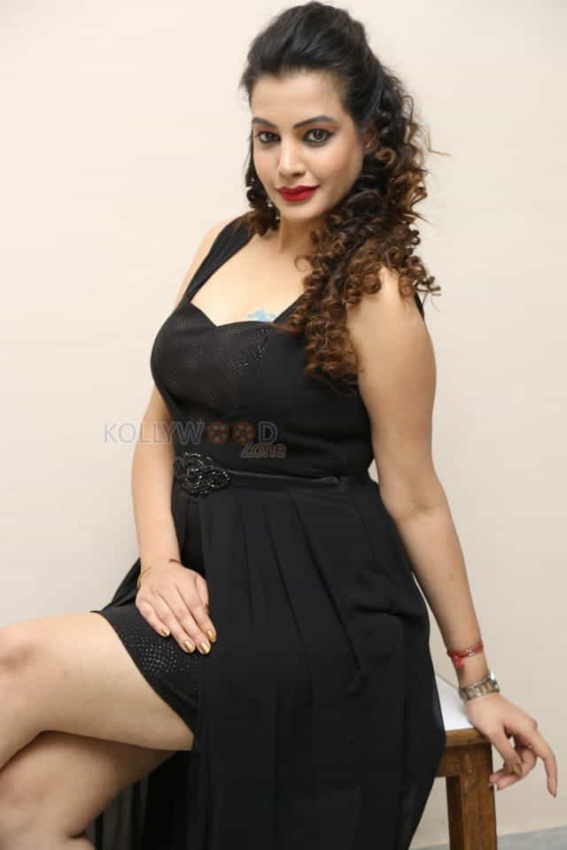 Actress Deeksha Panth Black Dress Pictures