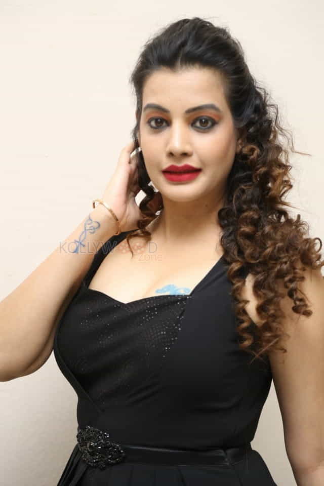 Actress Deeksha Panth Black Dress Pictures