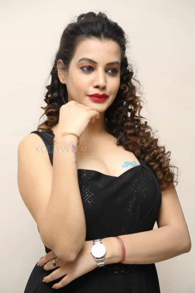 Actress Deeksha Panth Black Dress Pictures