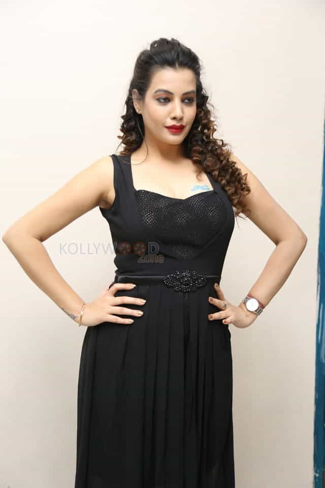 Actress Deeksha Panth Black Dress Pictures