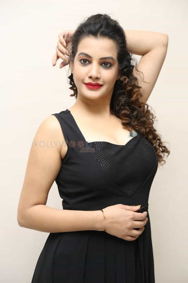 Actress Deeksha Panth Black Dress Pictures