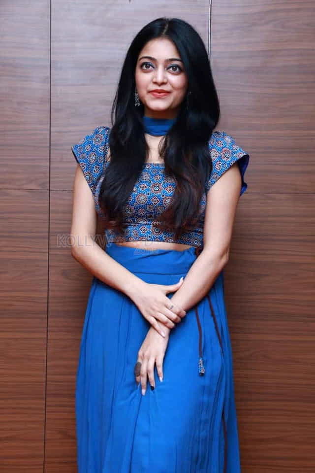 Actress Janani Iyer At Thalappakatti Super Woman Award Photos