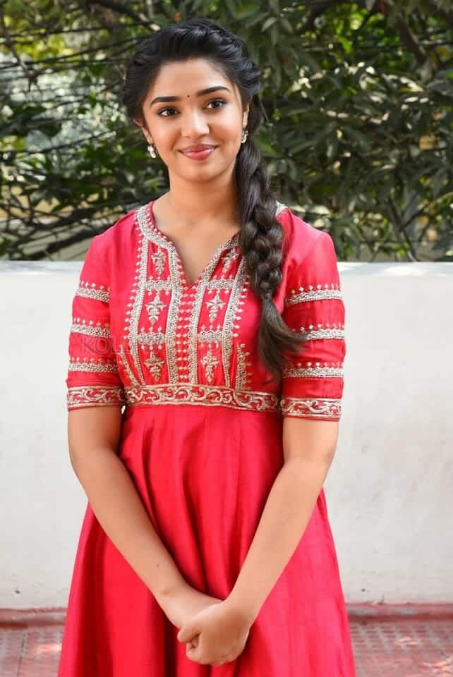 Actress Krithi Shetty at Shyam Singha Roy Interview Photos 05