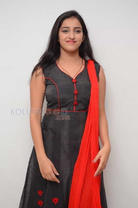 Actress Mouryani Latest Pictures