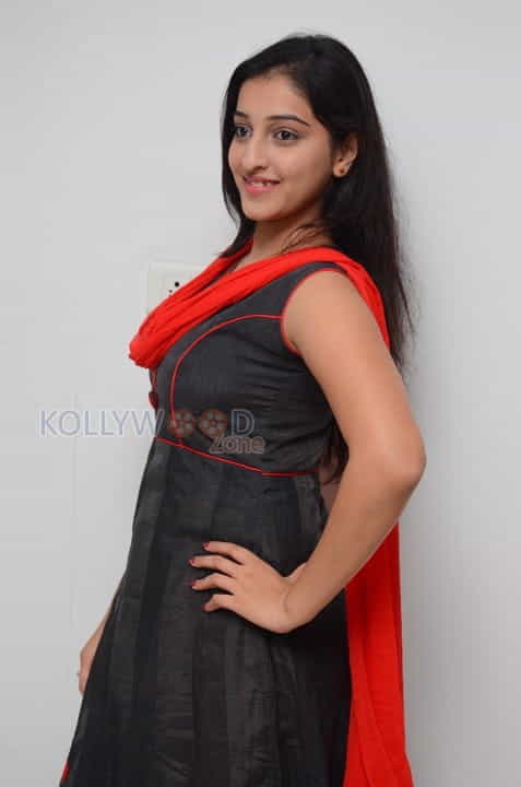 Actress Mouryani Latest Pictures