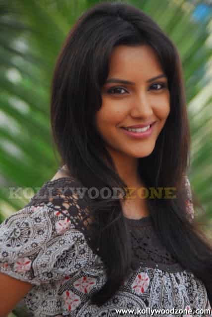 Actress Priya Anand Pictures