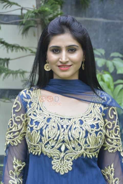 Actress Shamili Salwar Pictures