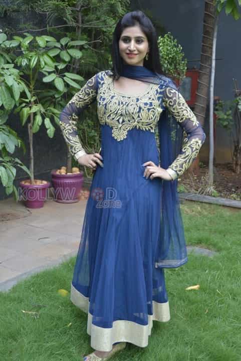 Actress Shamili Salwar Pictures