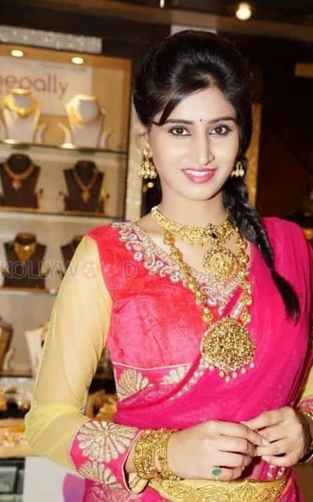 Actress Shamili Traditional Photos