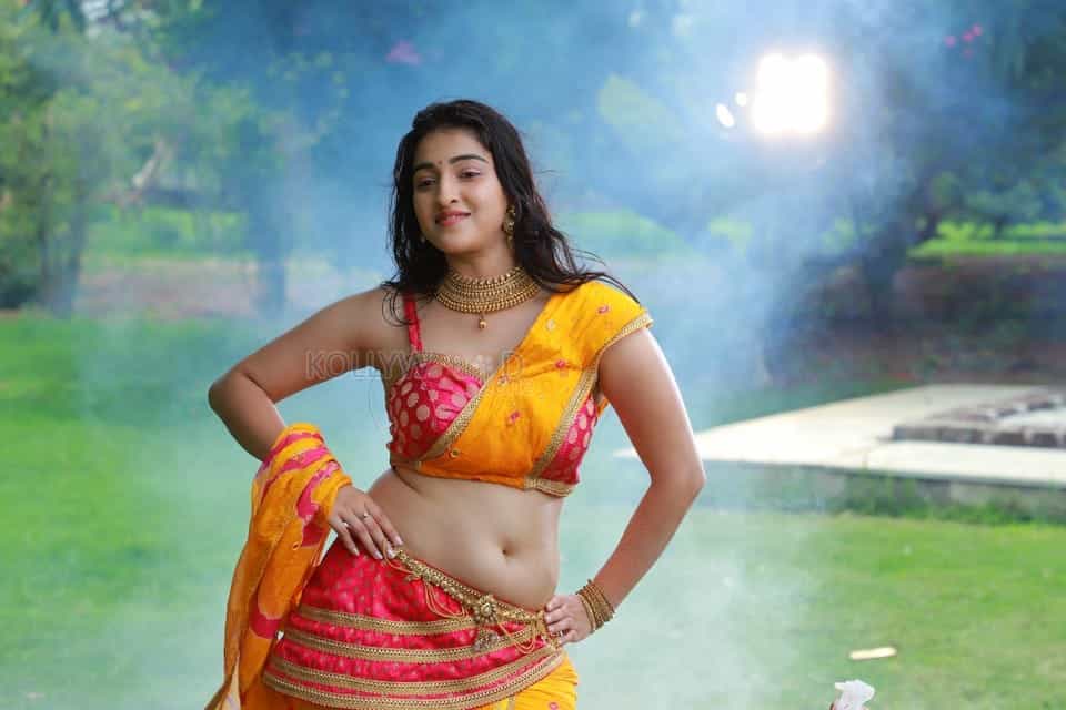 Actress mouryani in sundarangudu movie stills