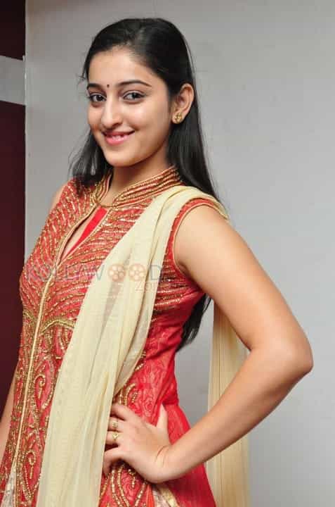 Ardhanari Movie Heroine Mouryani Photos