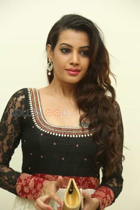 Beautiful Deeksha Panth At Gopala Gopala Audio Launch Photos