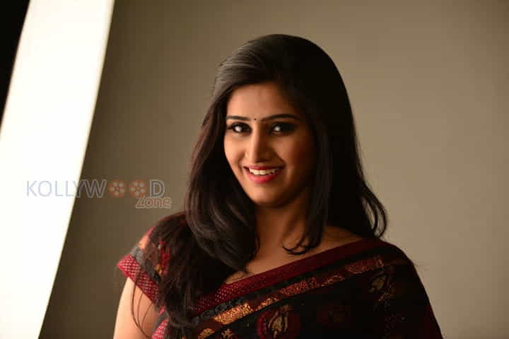 Best Actors Movie Heroine Actress Shamili Sexy Saree Photos