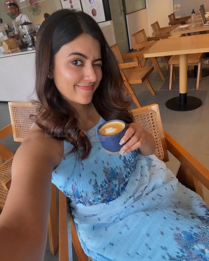 Cute Anju Kurian Coffee Photos 01