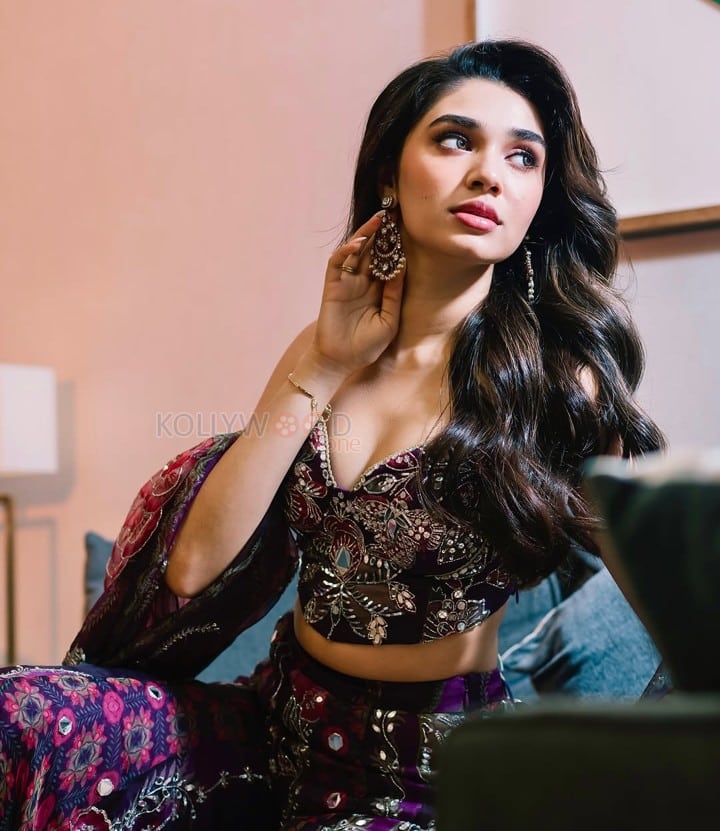Mesmerizing Krithi Shetty in a Purple Co Ord Set For Holi Photos 01
