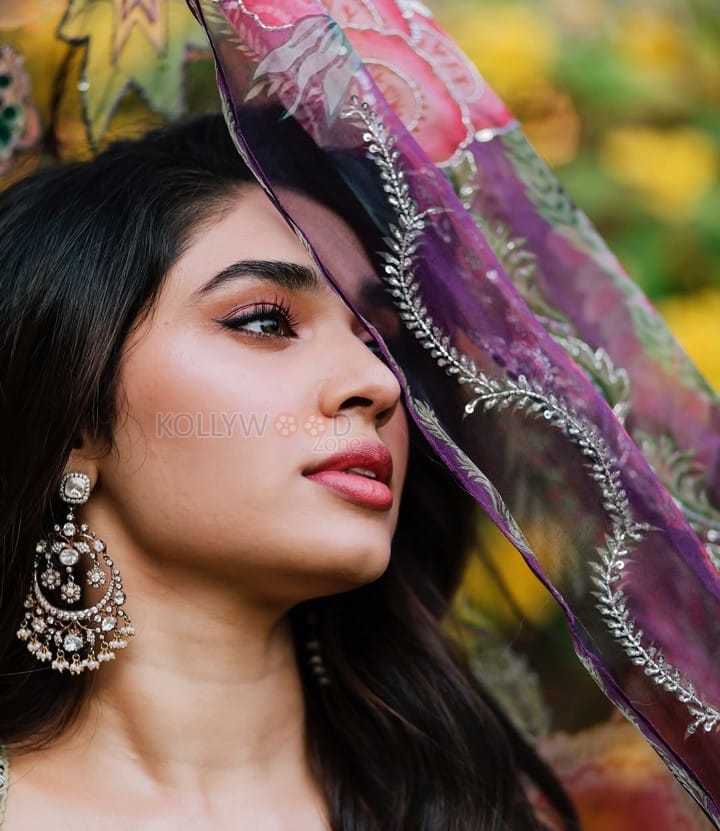 Mesmerizing Krithi Shetty in a Purple Co Ord Set For Holi Photos 02