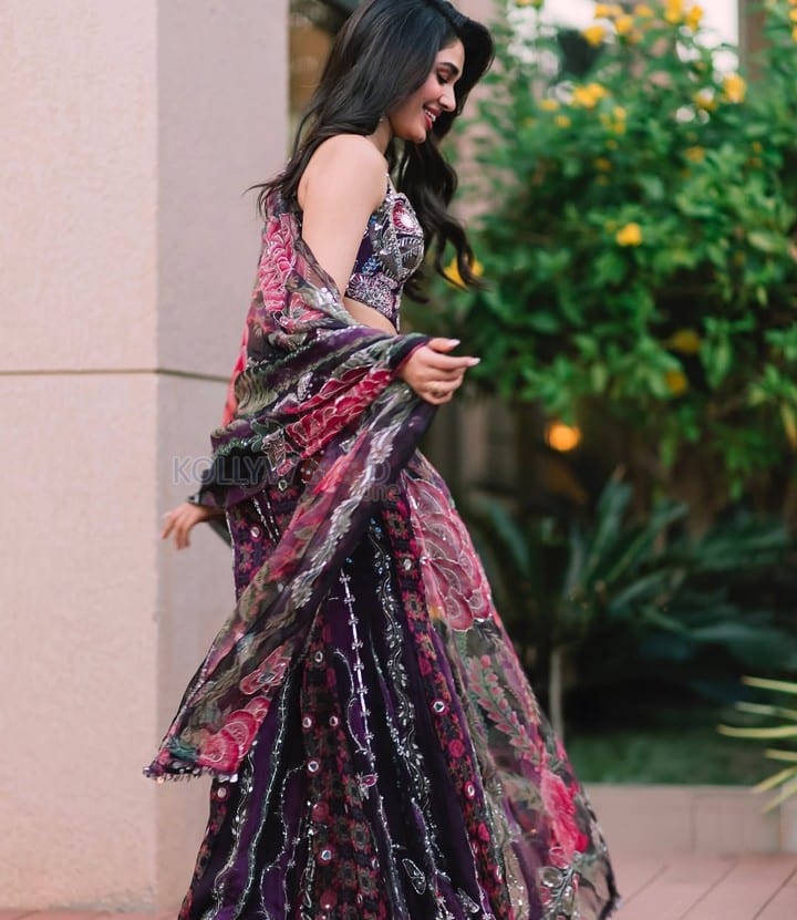 Mesmerizing Krithi Shetty in a Purple Co Ord Set For Holi Photos 04