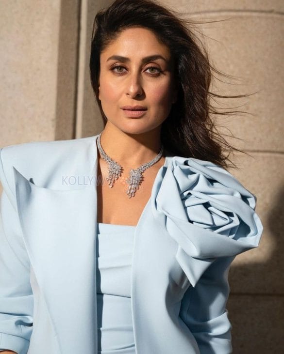 Stunning Kareena Kapoor In A Powder Blue Gown And Blazer Photos 03 ...