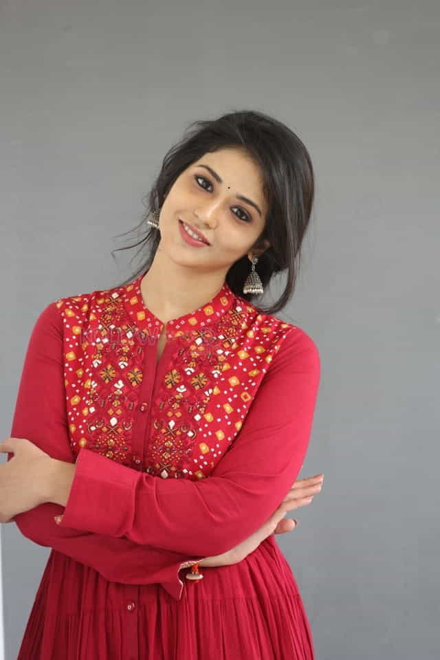 Taxiwala Heroine Priyanka Jawalkar Interview Photos